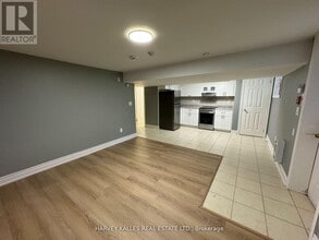 Building Photo - 775 Ossington Ave