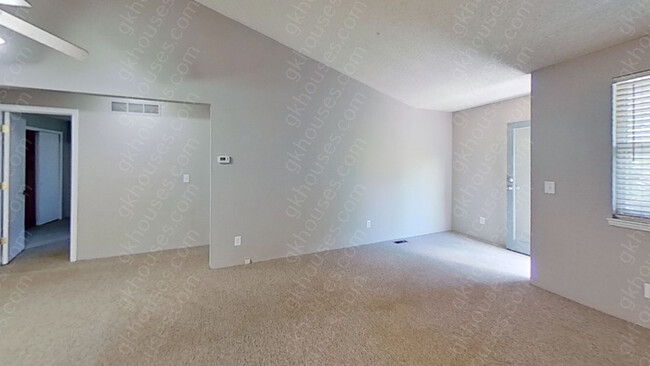 Building Photo - 7893 Allison Way