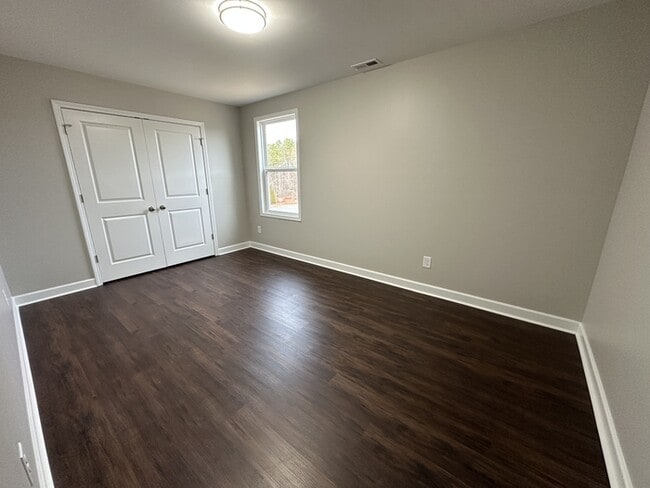 Foto del edificio - NEW CONSTRIUCTION - New to Market!