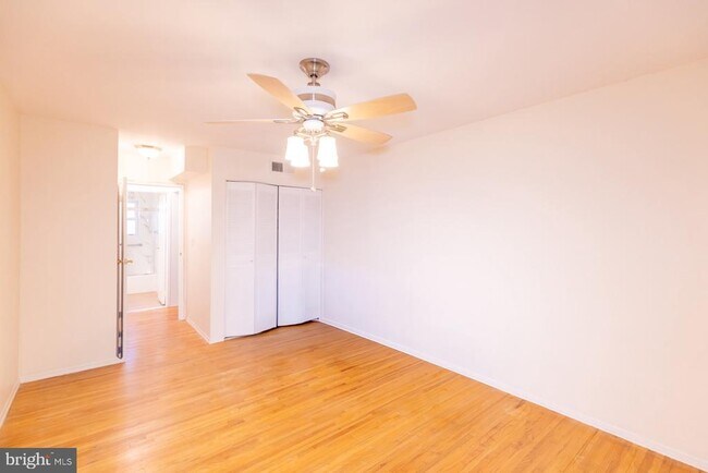 Foto del edificio - 187 Evergreen Rd