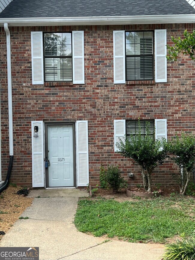 Foto del edificio - 1025 Travelers Trail