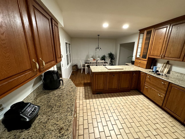 Foto del edificio - 702 Newport Cir