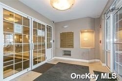 Building Photo - 1 Portico Ct
