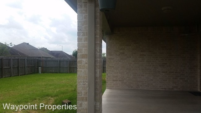 Building Photo - 4 br, 3 bath House - 1014 Gardenia