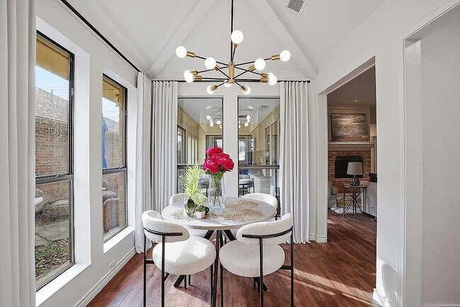 Foto del edificio - 6500 Spur Ranch Ct