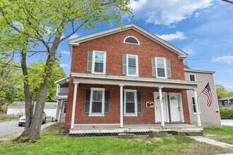 Building Photo - 28 Summer St