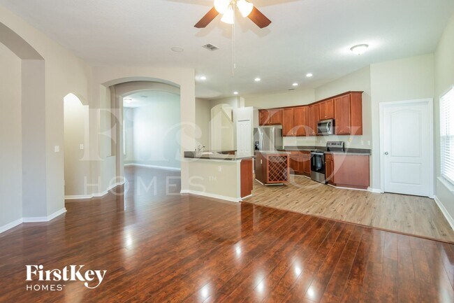 Building Photo - 581 Longmill Ln