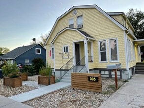 Building Photo - 305 Peasley St