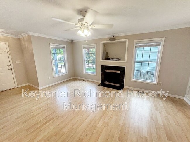 Building Photo - 7607 Blue Cedar Dr