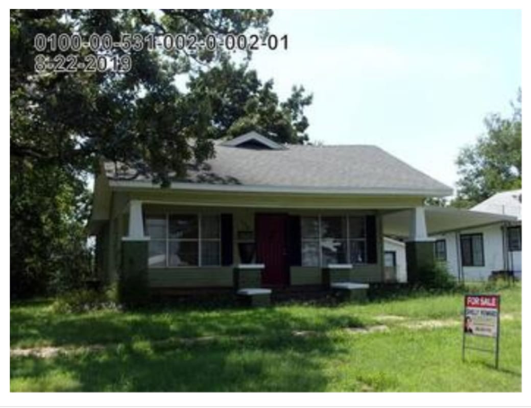 Primary Photo - 308 W Seminole Ave