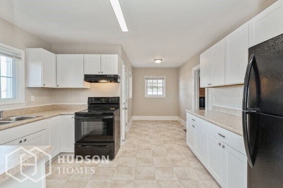 Building Photo - 1205 SC-11