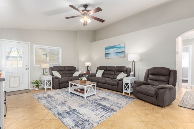 Foto del edificio - 3799 S Bowman Rd