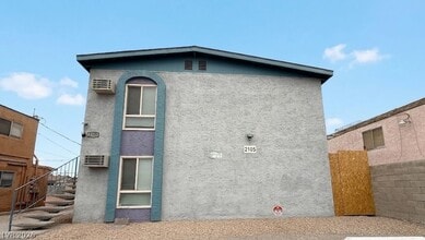Building Photo - 2105 N Webster St