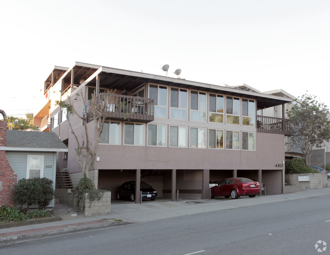 Foto principal - 480 Rosecrans Ave