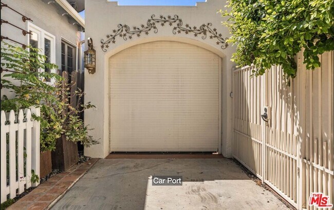 Foto del edificio - 9060 Harland Ave