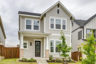 Building Photo - 2165 Sandlin Dr