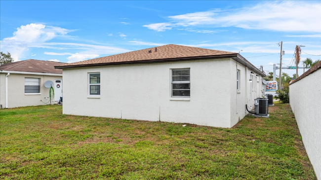 Building Photo - 6413 S Roberts Ave