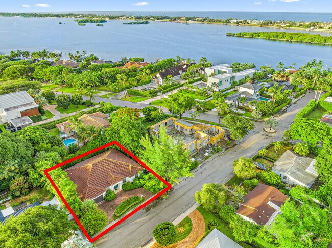 Foto del edificio - 107 Gregory Pl