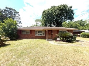 Building Photo - 167 E Salem Dr