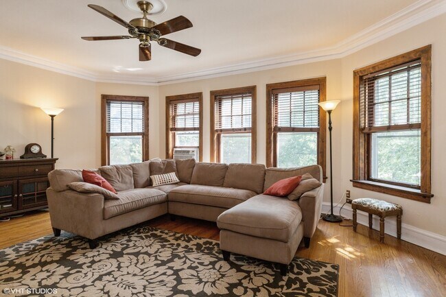 Foto del edificio - 1518 W Thorndale Ave