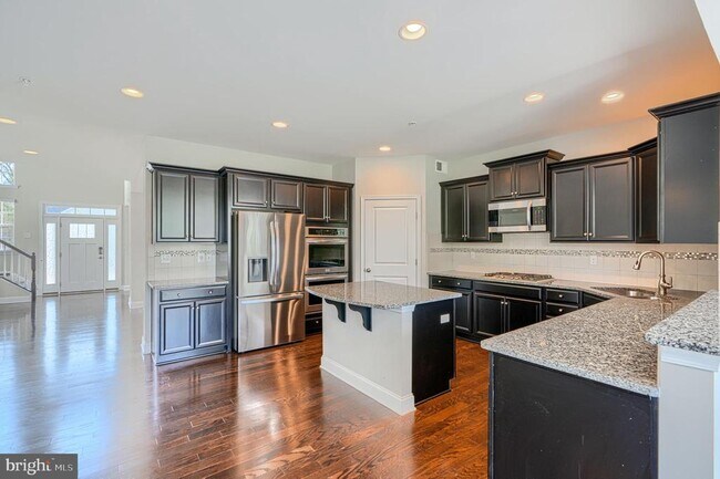 Foto del edificio - 9768 Powder Hall Rd