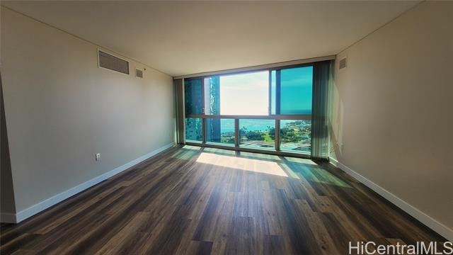 Foto del edificio - 1177 Queen St