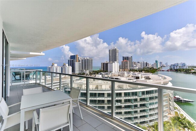 Foto del edificio - 6700 Indian Creek Dr