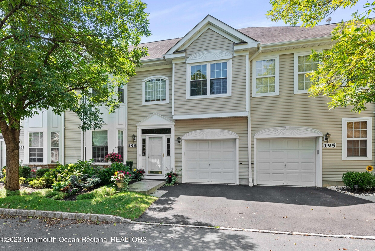 196 Shinnecock Dr, Manalapan Township, NJ 07726 Condo for Rent in