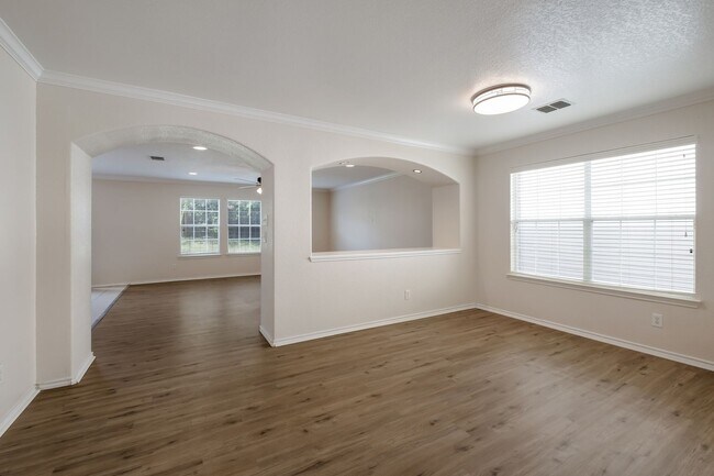 Foto del edificio - 6767 Wayman Ridge