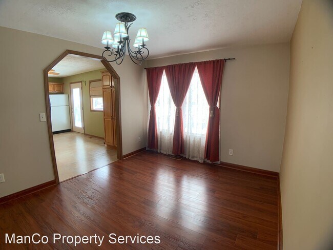 Building Photo - 4 br, 2.5 bath House - 2601 Alice Dr.