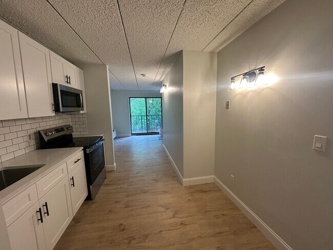 Building Photo - 40 Cochituate Rd