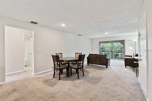 Foto del edificio - "Spacious 3-Bedroom Home in Altamonte Spri...