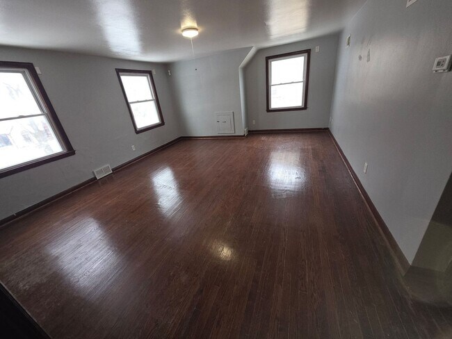 Foto del edificio - 3260 N 49th St