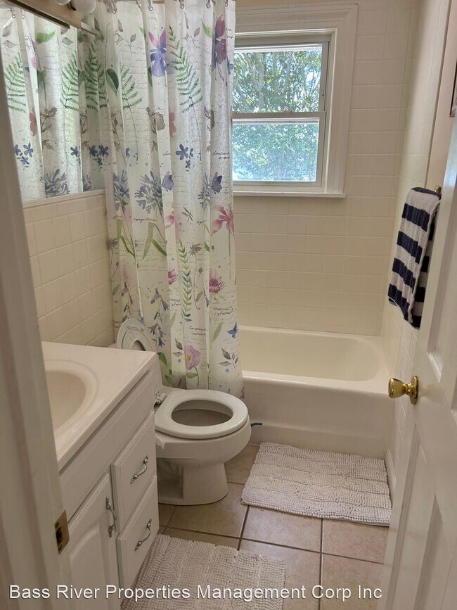 Building Photo - 3 br, 2 bath House - 50 Conners Road