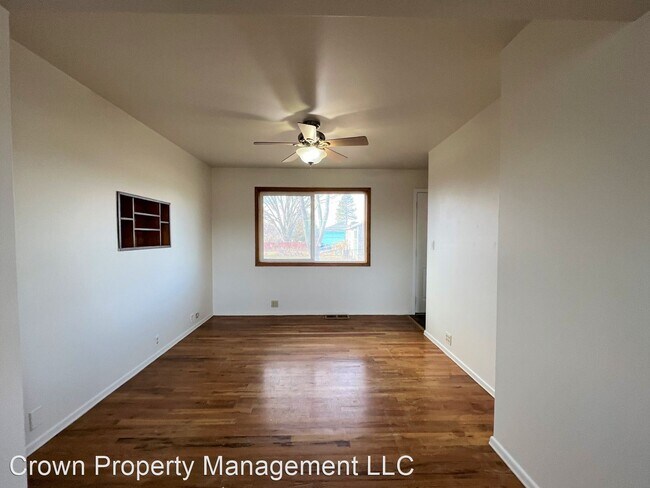 Building Photo - 4 br, 3.5 bath House - 1941 Everest Ave