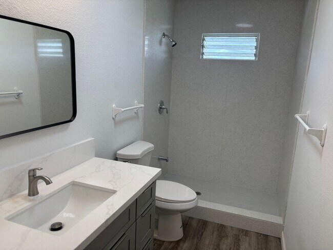 Foto del edificio - OAHU9366 - Keep all tenants MTM - Owner ma...