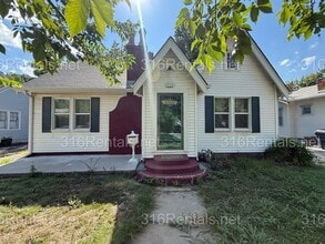 Building Photo - 711 Spruce St