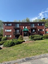 Building Photo - 310 Codman Hill Rd