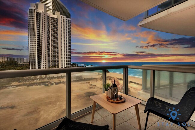 Foto del edificio - 18683 Collins Ave