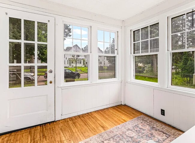 Foto del edificio - 2628 Quincy St NE