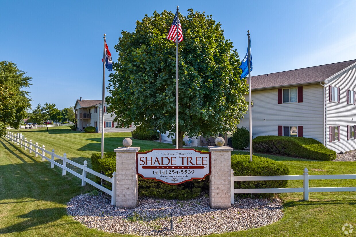 Shade Tree Apartments in Kaukauna, WI