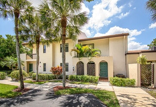 Building Photo - 8334 Cypress Ln