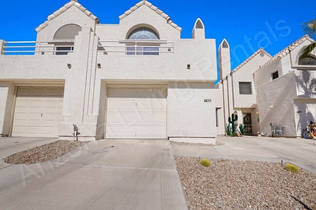 Building Photo - CONDO ON THE GREEN