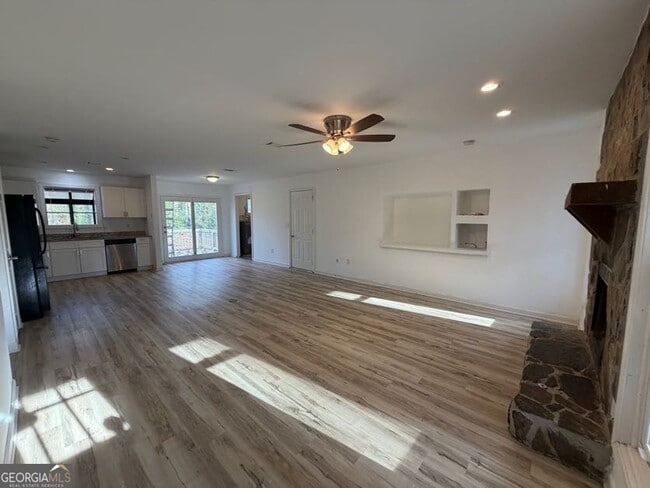 Foto del edificio - 2467 Verner Rd NW