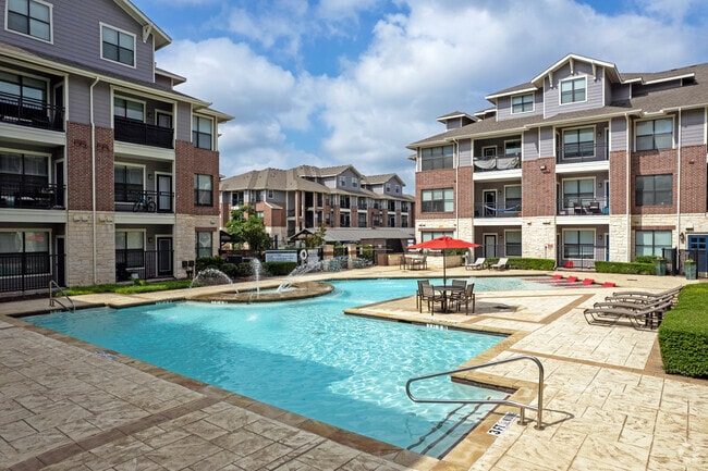 Building Photo - Legends Lakeline