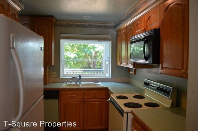Building Photo - 2 br, 2.5 bath House - 8010 Mukilteo Speed...
