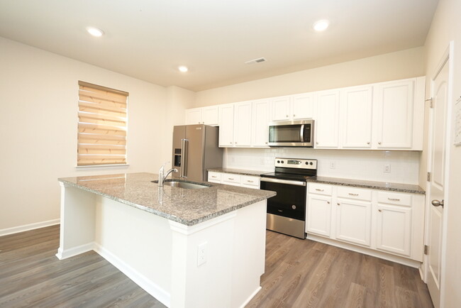 Building Photo - Home with Open Floor Plan