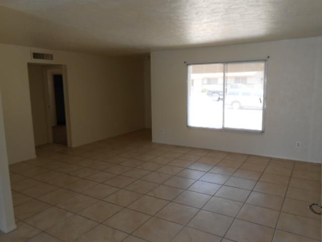 Foto del edificio - 5421 W Virginia Ave