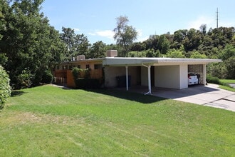 Building Photo - 4606 S Adams Ave