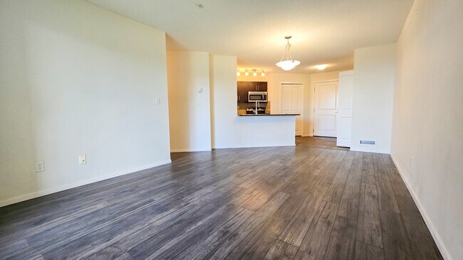 Photo du bâtiment - 81 Legacy Blvd SE